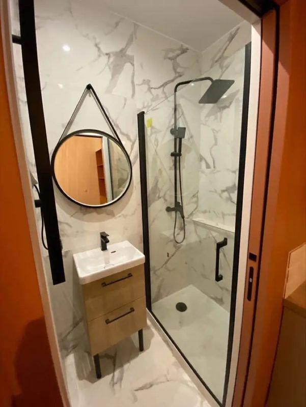 
                                                Location
                                                 Studio meublé 15m2