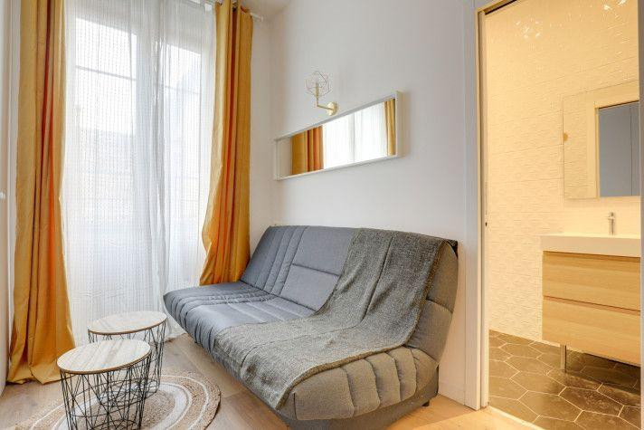 
                                                Location
                                                 Studio meublé 16 m² — Lyon 7ème