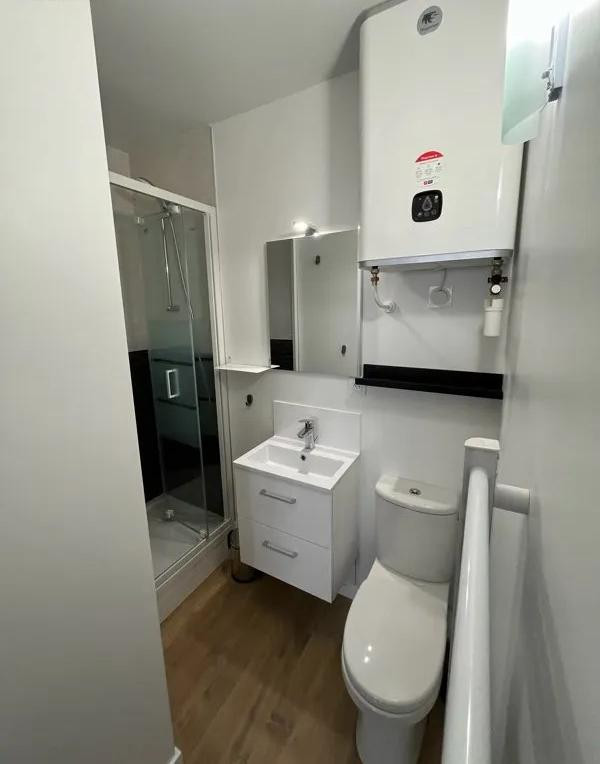 
                                                Location
                                                 Studio meublé 16m² en hyper centre ville