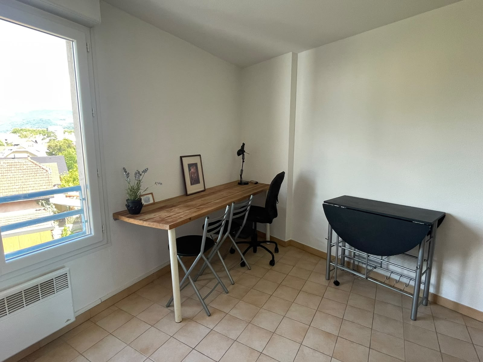 
                                                Location
                                                 Studio meublé 17.8m² à Grenoble - Repeint en août 2026