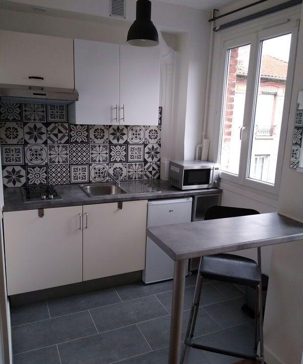 
                                                Location
                                                 Studio meublé 17 m2 à Colombes