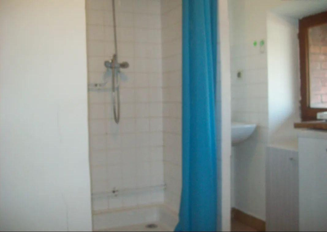 
                                                Location
                                                 Studio meublé 17m² à 5 min de la gare