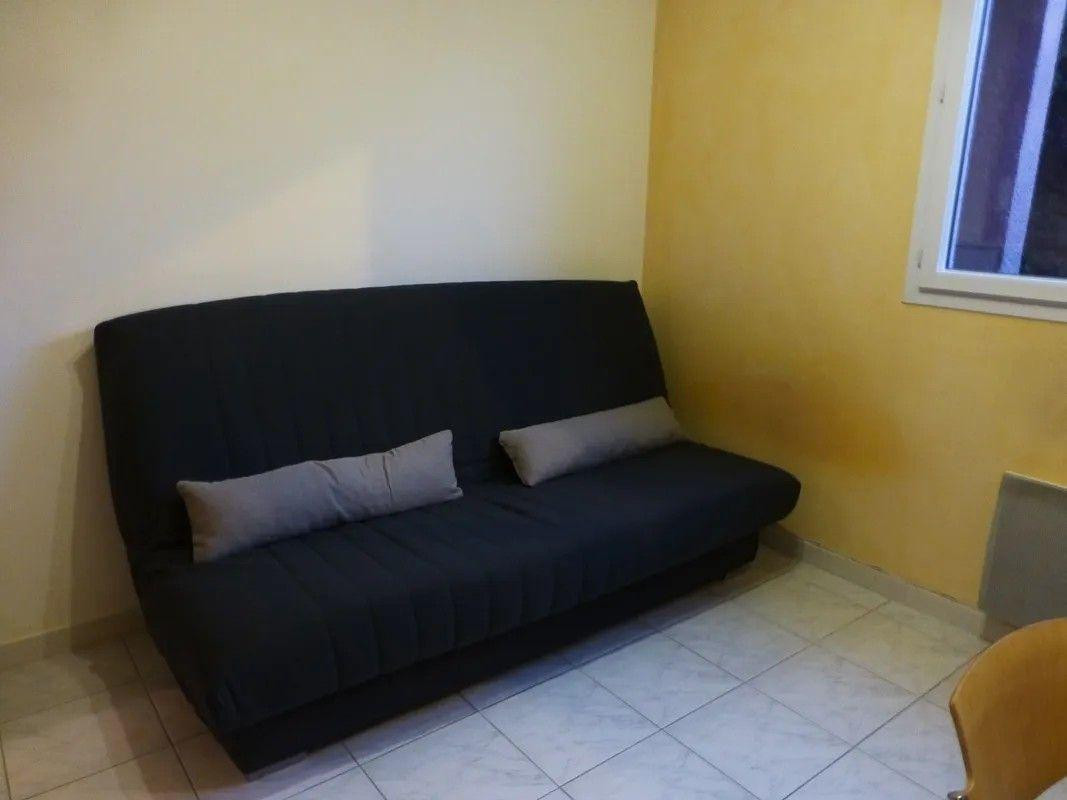 
                                                Location
                                                 Studio meublé 17m² Aix en Provence Saint-Mitre