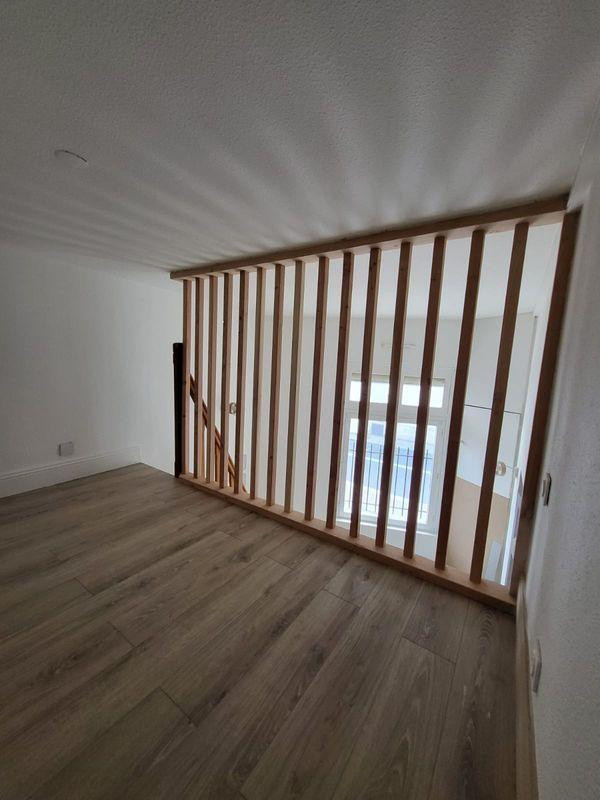 
                                                Location
                                                 Studio meublé 17m2 - Saint genès