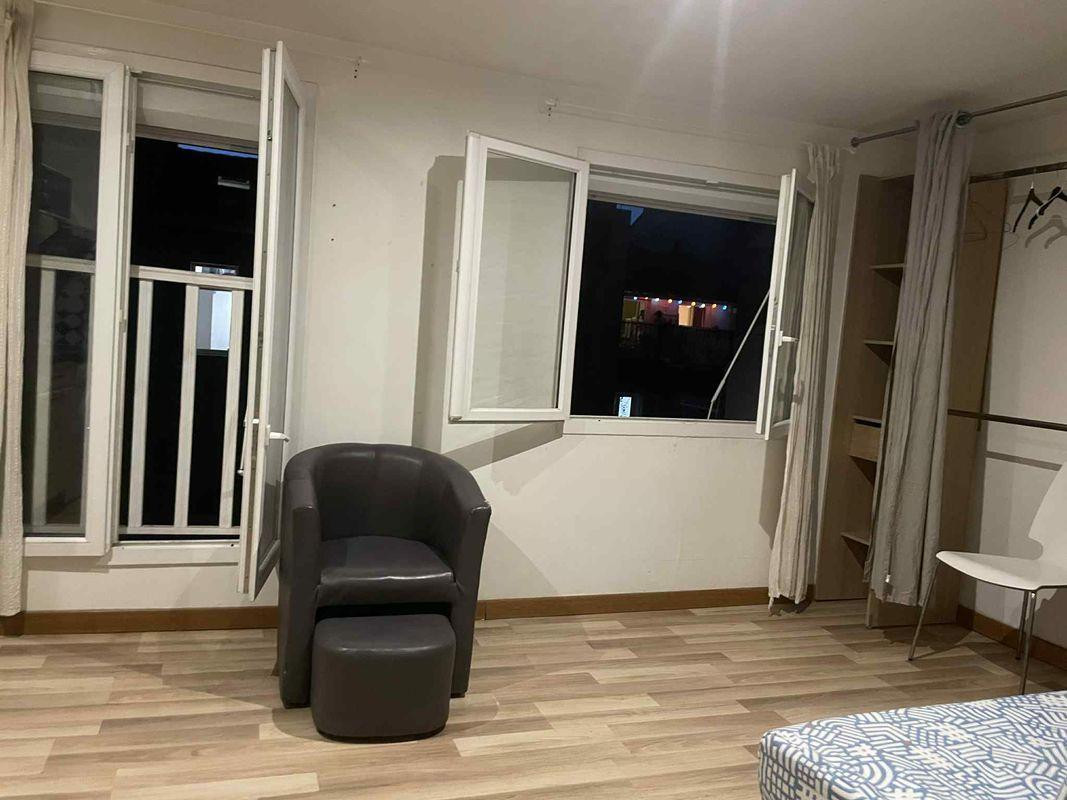 
                                                Location
                                                 Studio meublé 18m² - 13001