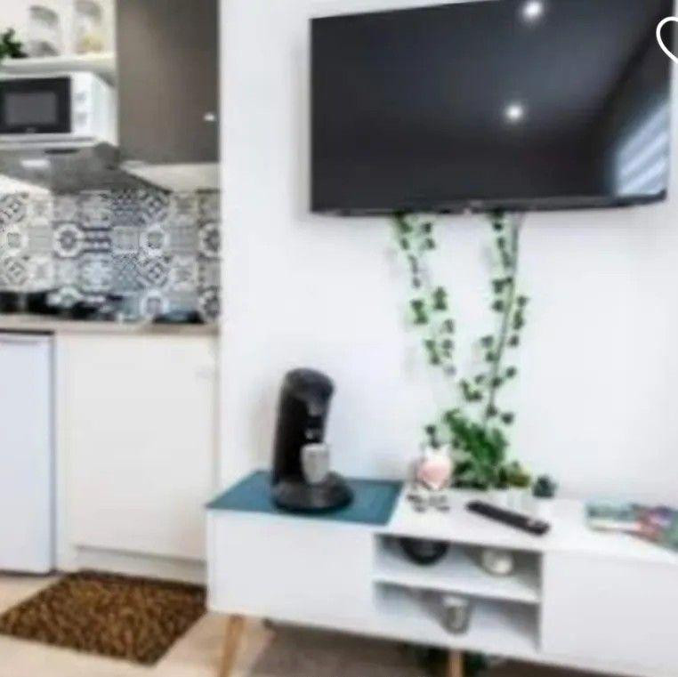 
                                                Location
                                                 Studio meublé 18m² pour étudiants