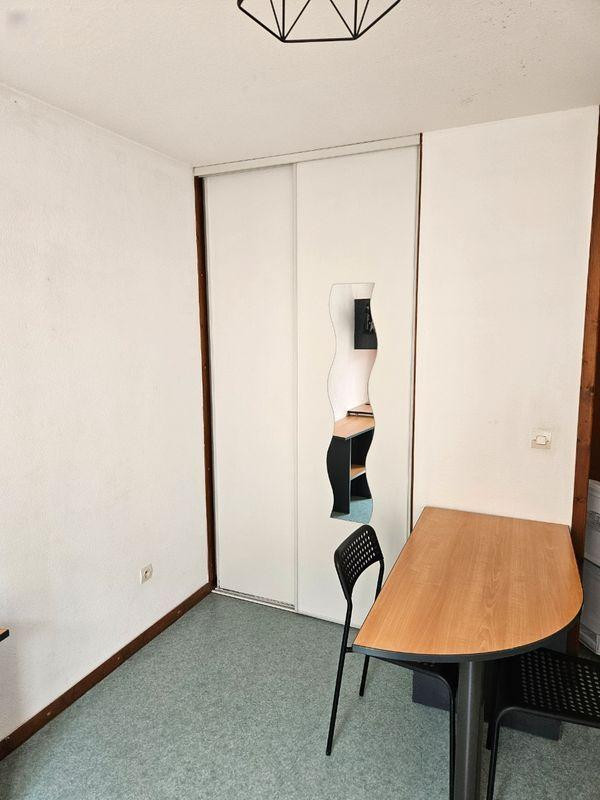
                                                Location
                                                 Studio meublé 18m² proche fac