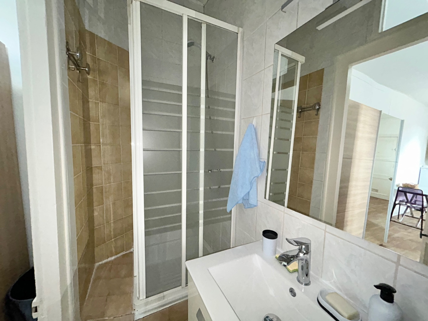 
                                                Location
                                                 Studio meublé 18m2 à 2min de la gare