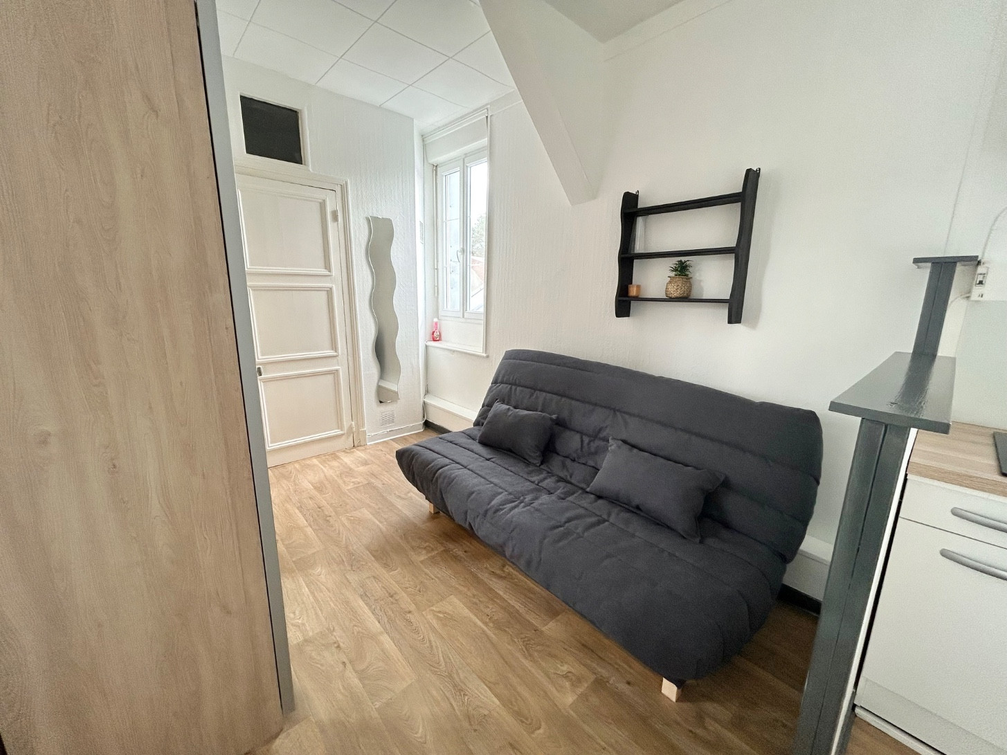 
                                                Location
                                                 Studio meublé 18m2 à 2min de la gare Amiens