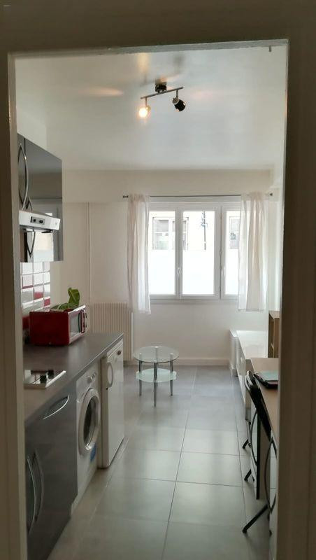 
                                                Location
                                                 Studio meublé 19m² métro Muette/Passi Paris 16ème