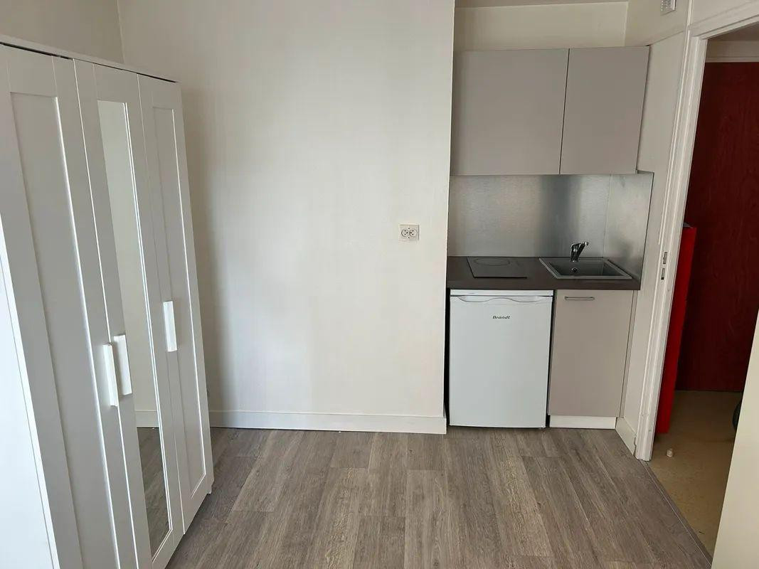 
                                                Location
                                                 Studio meublé 19m² tout compris Centre de Nantes