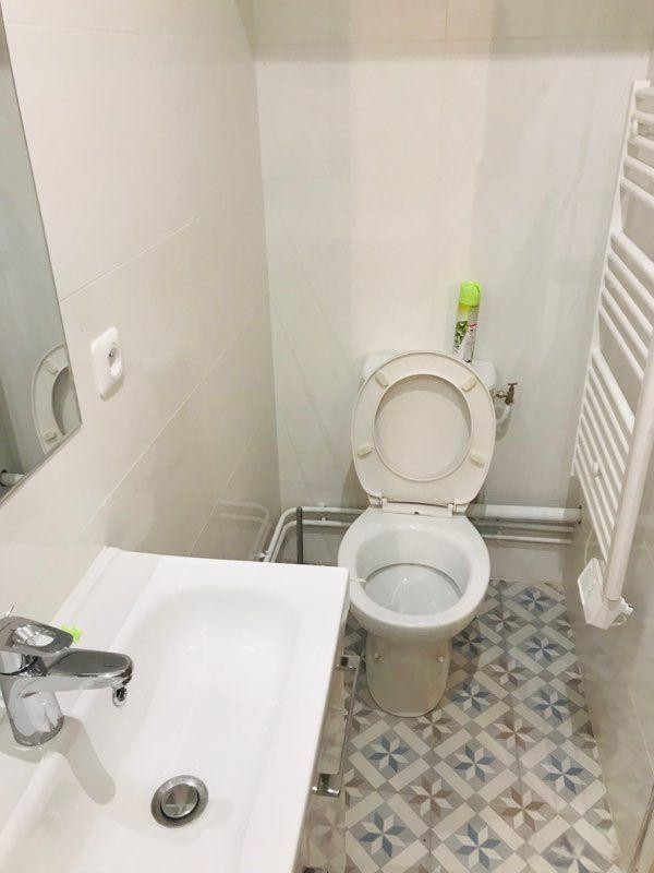 
                                                Location
                                                 Studio meublé - 19m2 - internet inclus