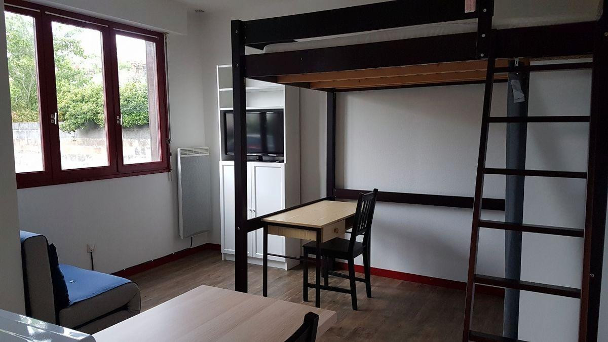 
                                                Location
                                                 Studio meublé 19m2 - Saint Martin - avec parking