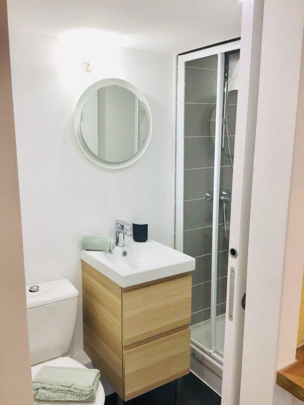 
                                                Location
                                                 Studio meublé 20m² lumineux refait à neuf