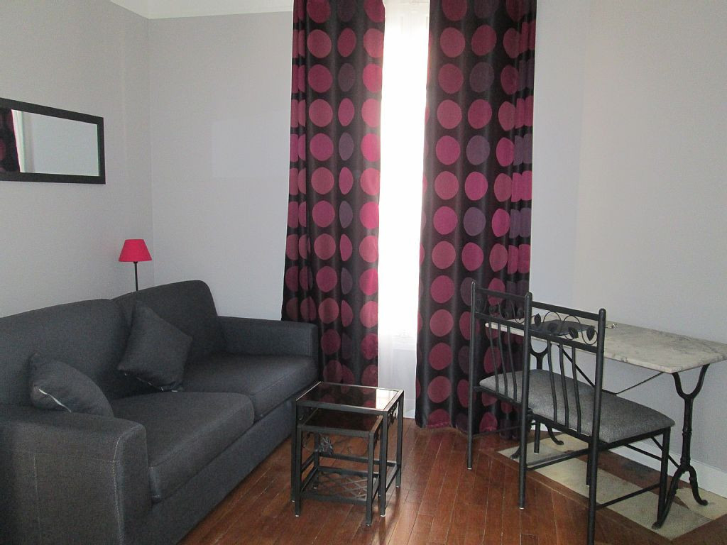 
                                                Location
                                                 Studio Meublé 20m² Paris13 Au 2ième étage