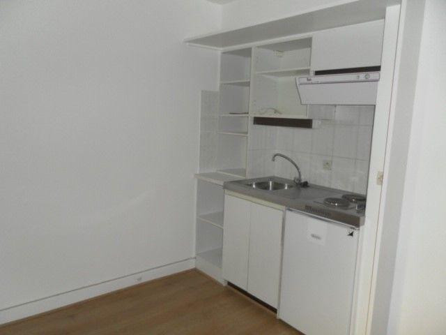 
                                                Location
                                                 Studio meublé 20m² vue dégagée, calme