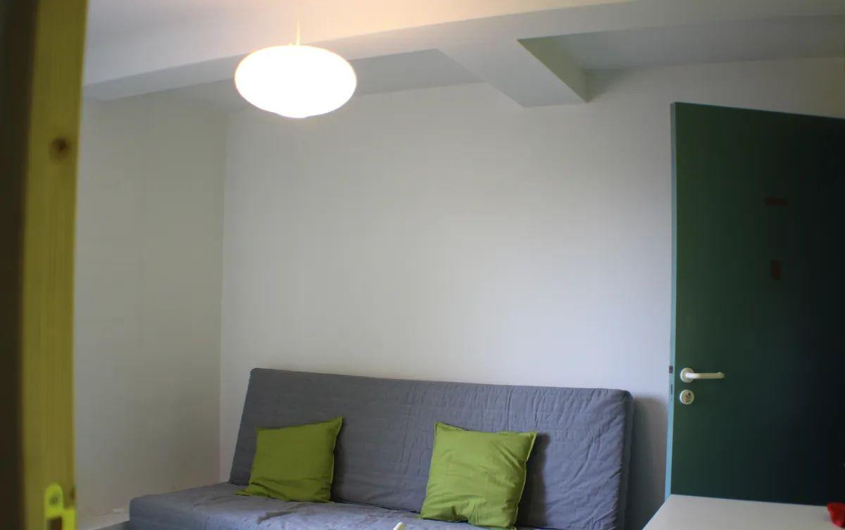 
                                                Location
                                                 Studio meublé 20m2 près FAC, Hôpitaux, Europarc