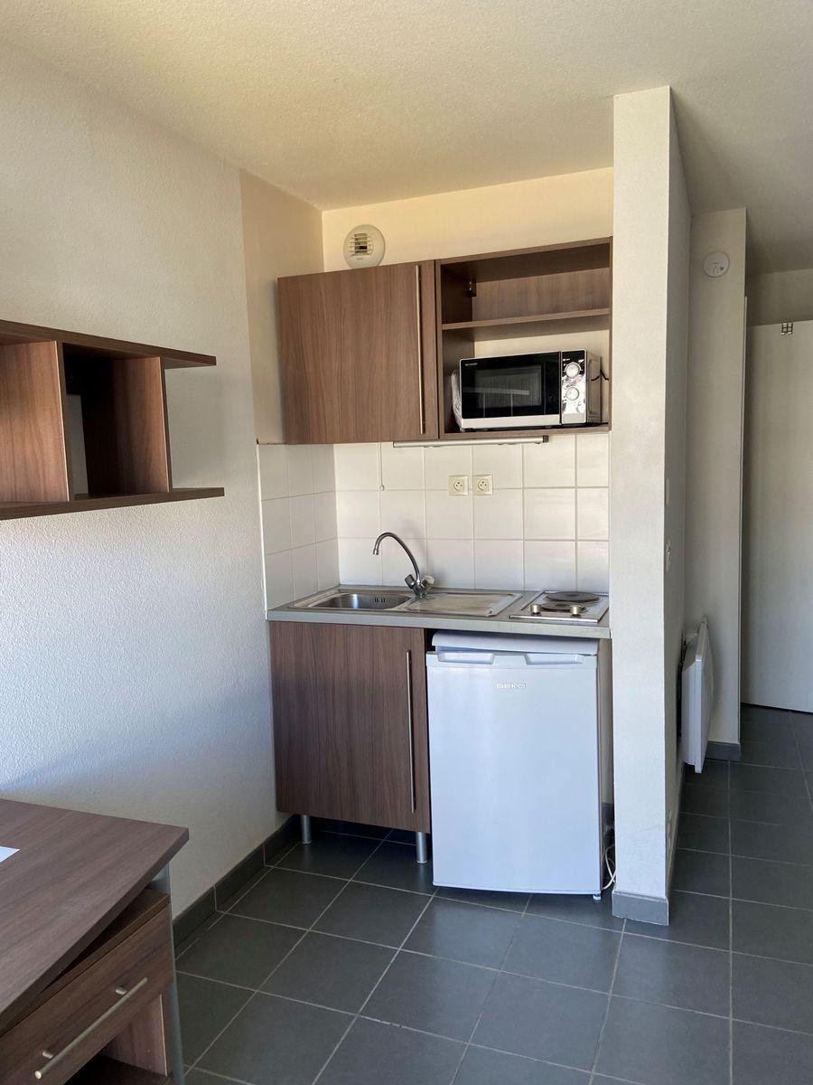 
                                                Location
                                                 Studio meublé 20m2 Résidence CARRE DES HALLES