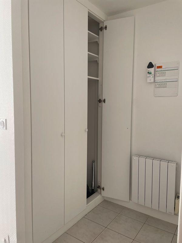 
                                                Location
                                                 Studio meublé 21m² lumineux