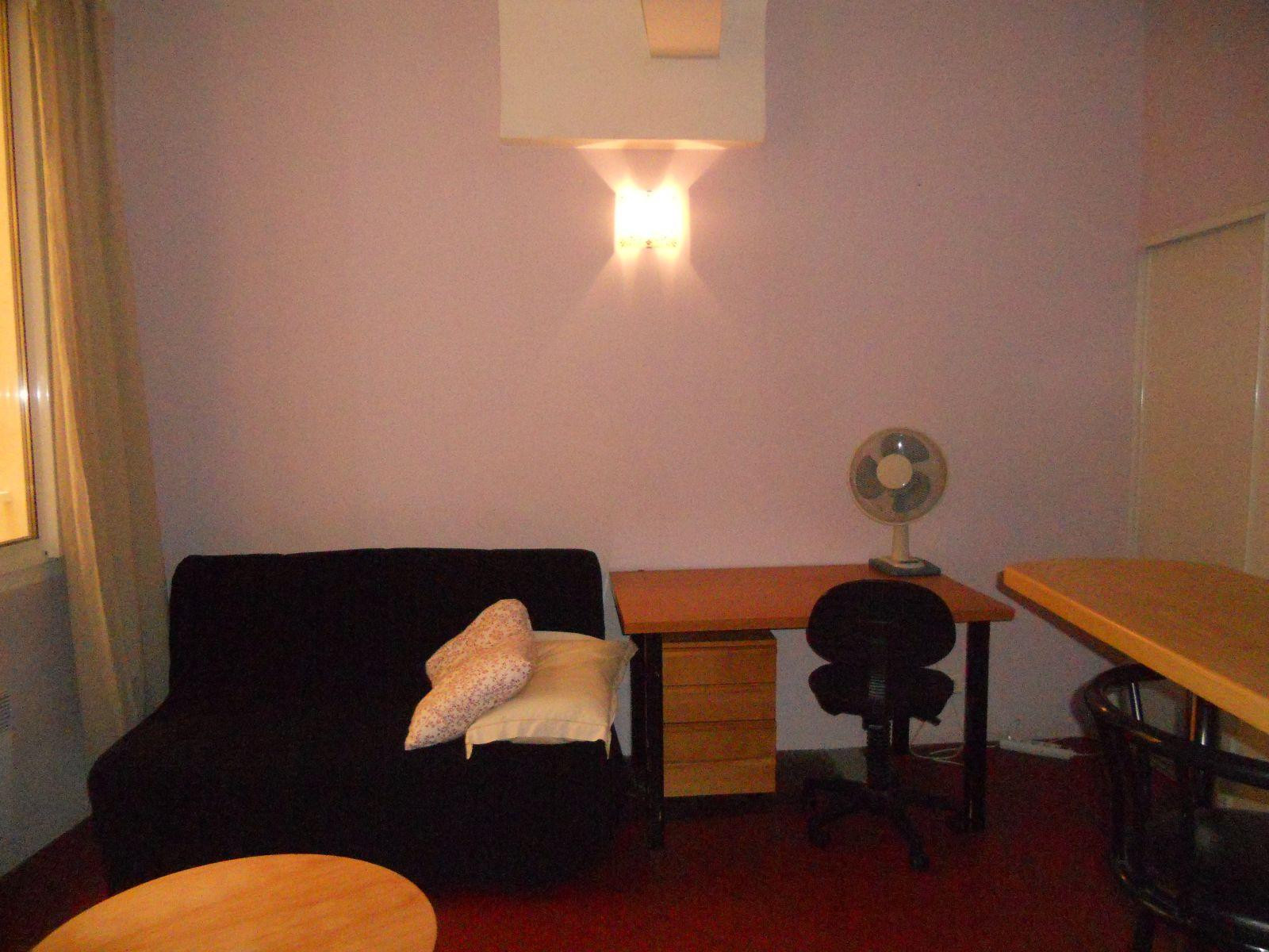 
                                                Location
                                                 Studio meuble 21m2 centre aix ideal etudiant iep