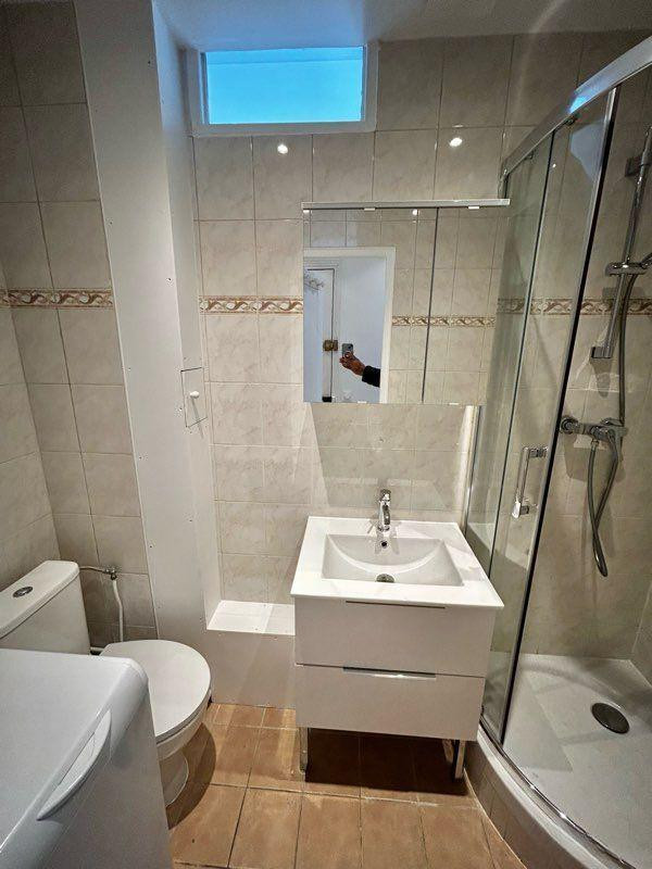 
                                                Location
                                                 Studio meublé 21m2 refait à neuf Metro Billancourt