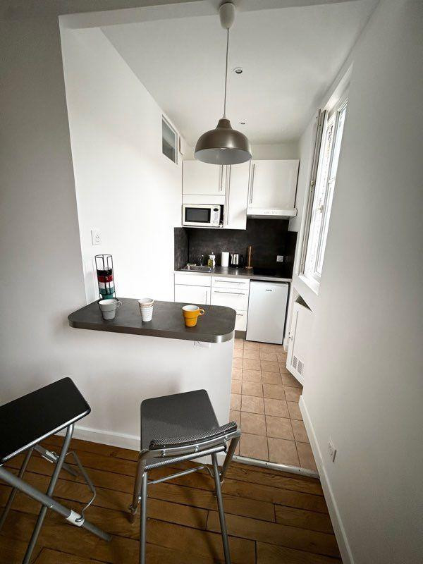 
                                                Location
                                                 Studio meublé 21m2 refait à neuf Metro Billancourt