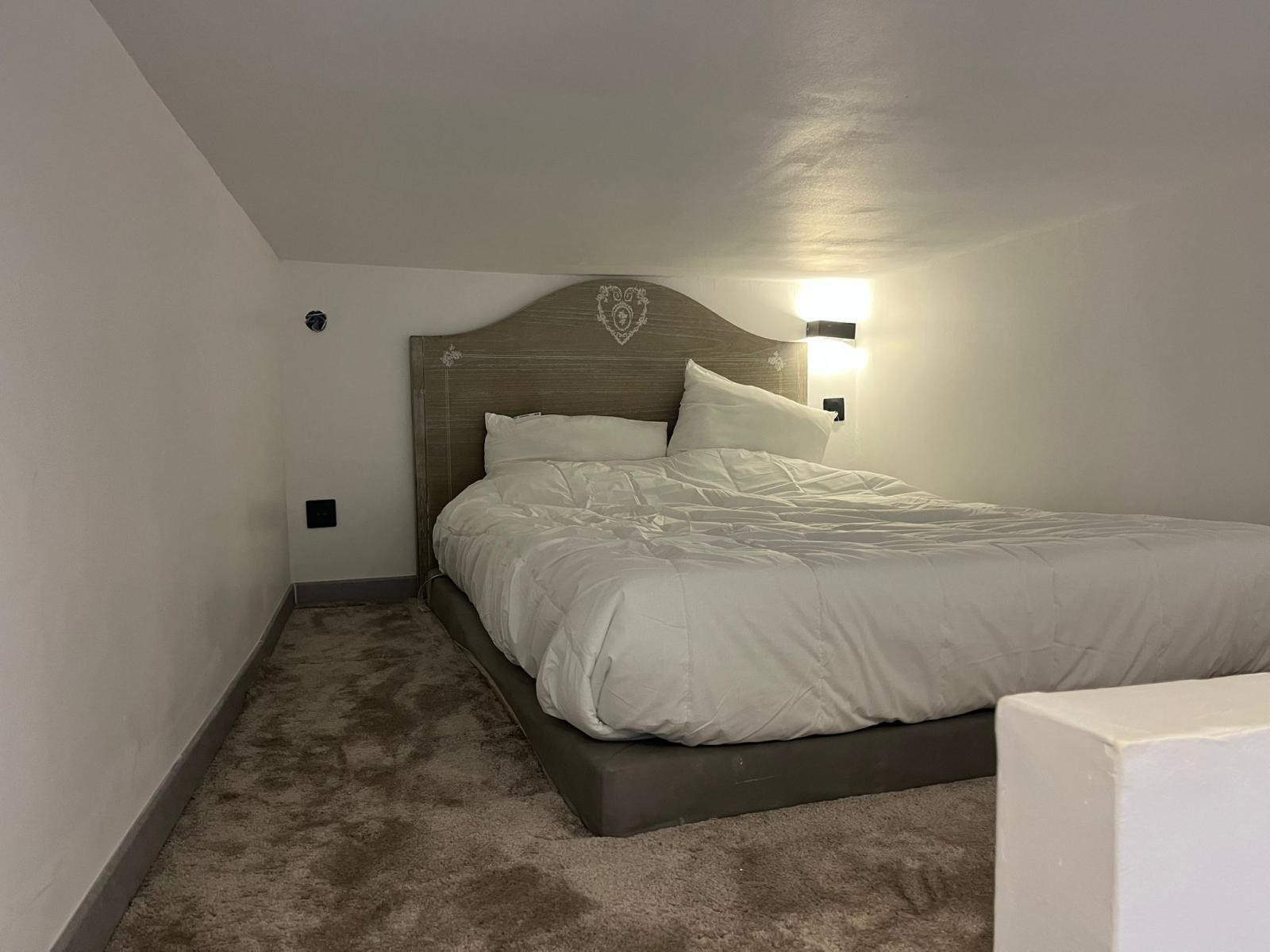 
                                                Location
                                                 Studio meublé 22 m²  – Grandes Carmes / Joliette