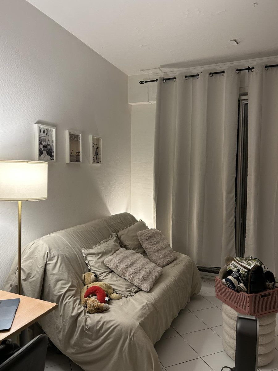 
                                                Location
                                                 Studio meublé 22 m² Résidence Super Cadenelle 8eme