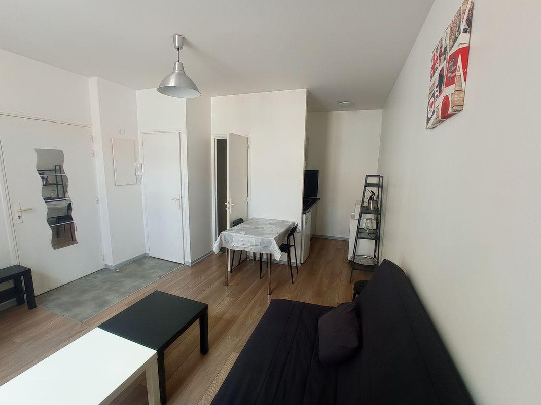 
                                                Location
                                                 STUDIO Meublé 22m² POITIERS Centre
