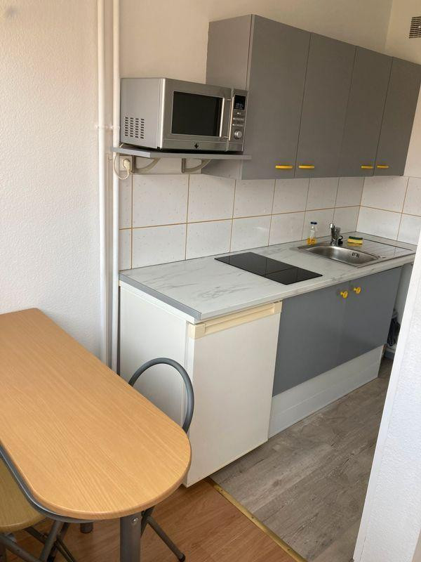
                                                Location
                                                 Studio meublé 23 m² métro Cormontaigne Vauban