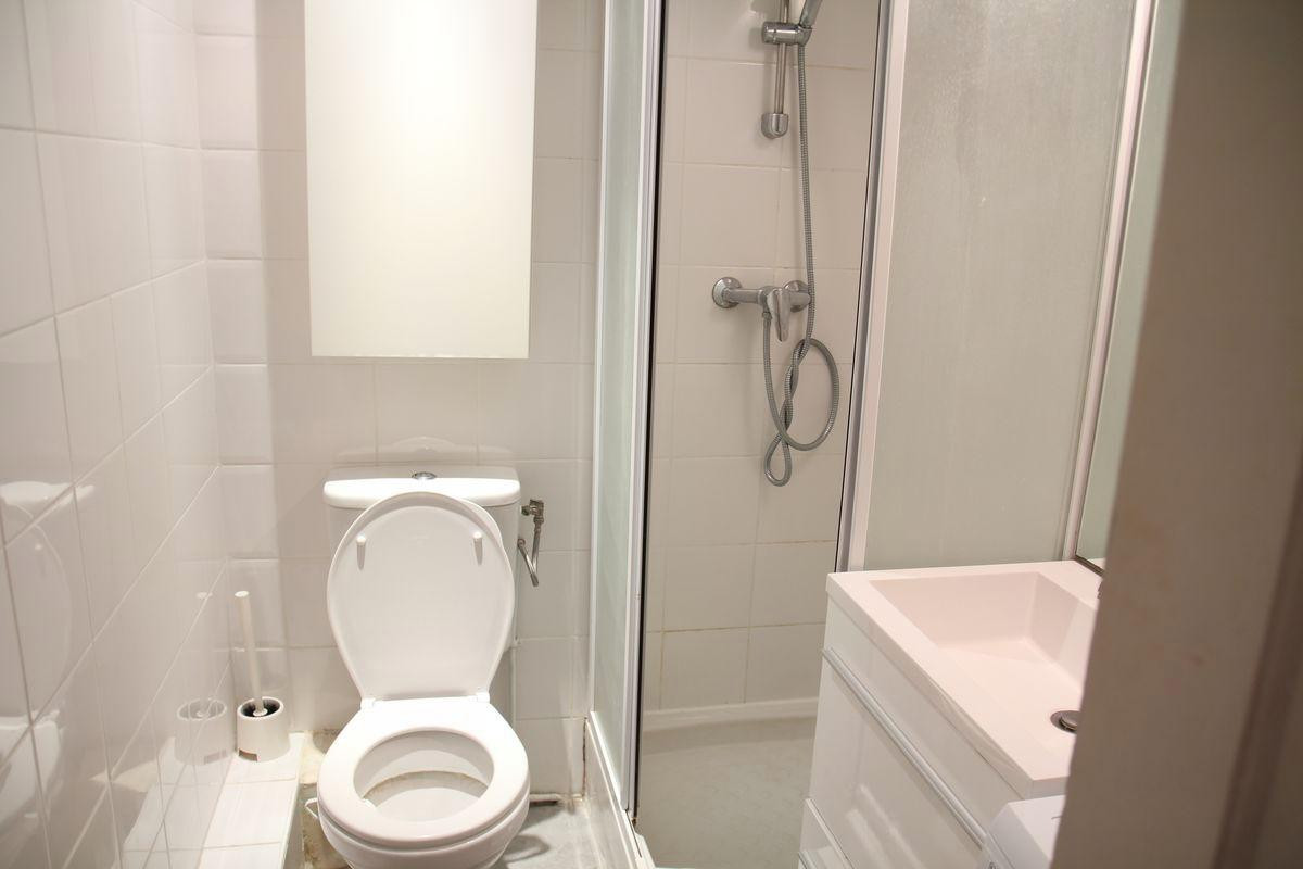 
                                                Location
                                                 Studio meublé 23 m2