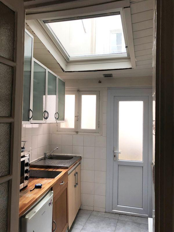 
                                                Location
                                                 Studio meublé 23 m2