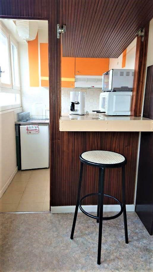 
                                                Location
                                                 Studio meublé 23m²