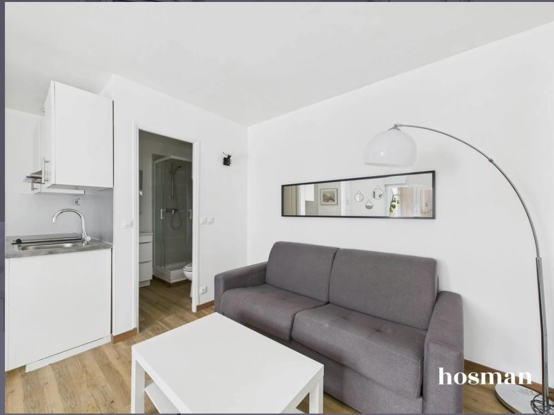 
                                                Location
                                                 Studio meublé 23m² avec cour aménagée
