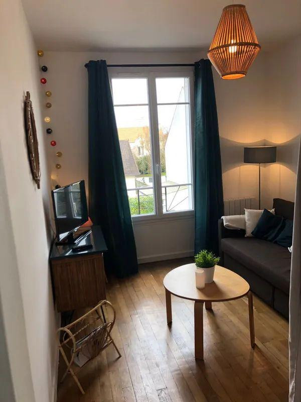 
                                                Location
                                                 Studio meublé 23m² loca de longue et courte durée