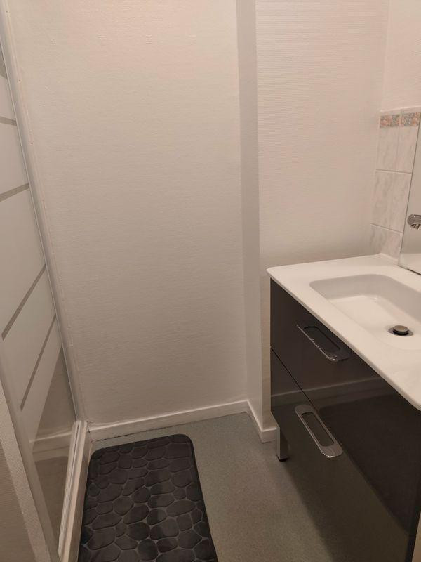 
                                                Location
                                                 Studio meublé 23m2