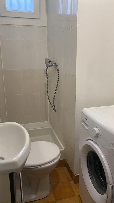 
                                                Location
                                                 Studio meublé 24m2