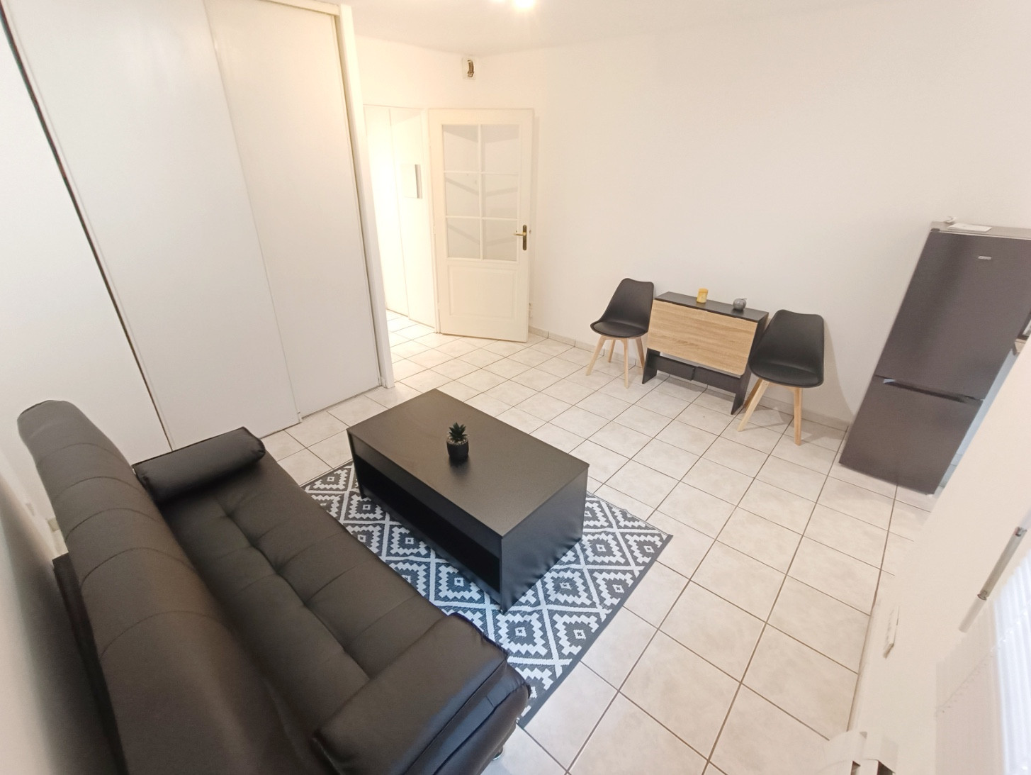 
                                                Location
                                                 Studio meublé 24m2 Amiens Centre