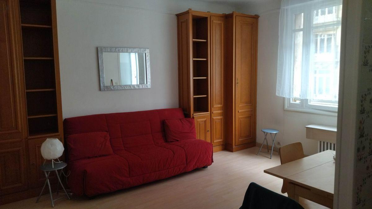 
                                                Location
                                                 Studio meublé 25 m²