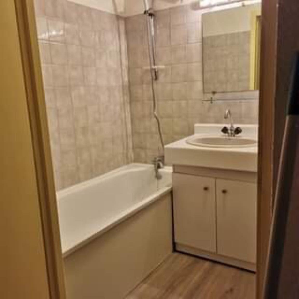 
                                                Location
                                                 Studio meuble 25 m2 à Grenoble
