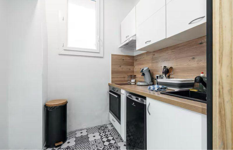 
                                                Location
                                                 Studio meublé 25m² bail étudiant ou temporaire