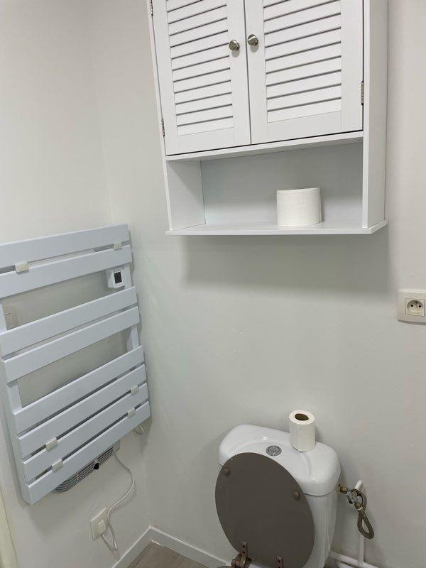 
                                                Location
                                                 Studio meublé 26m2 entièrement refait à neuf