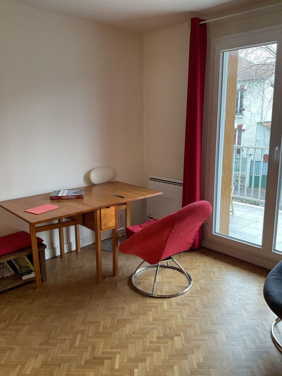 
                                                Location
                                                 Studio meublé 27m2 à Vincennes bail mobilité