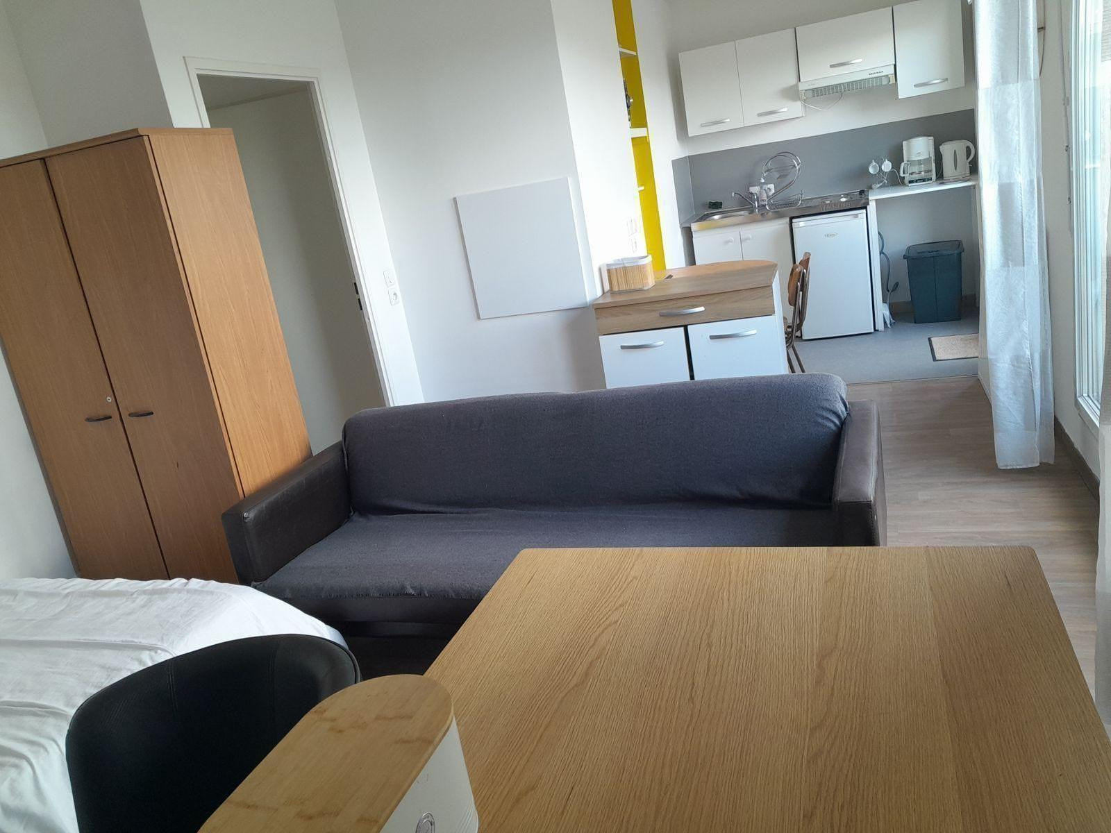 
                                                Location
                                                 Studio meublé 28.73m2 avec terrasse 13m2