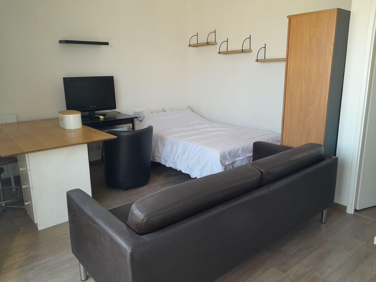 
                                                Location
                                                 Studio meublé 28.73m2 avec terrasse 13m2