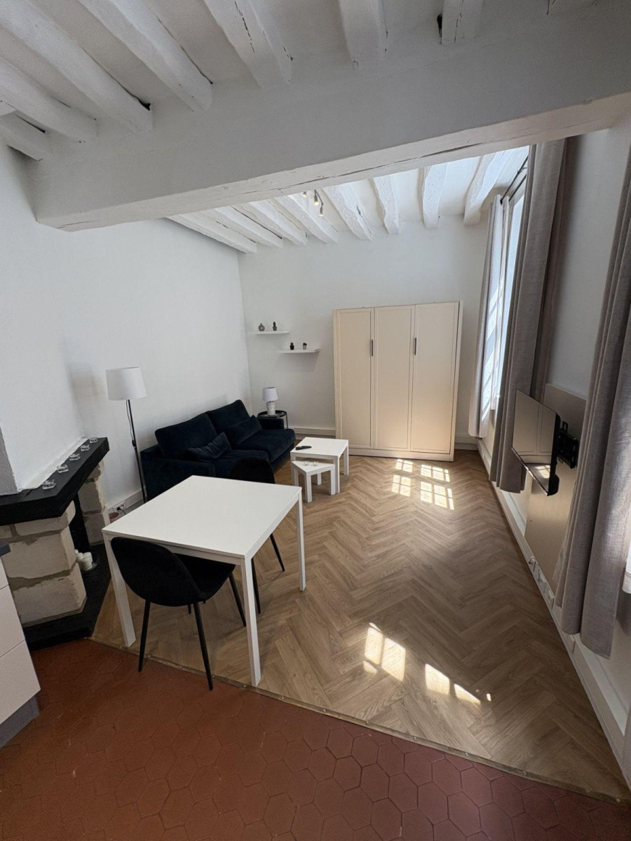 
                                                Location
                                                 Studio meublé 28 m² – 140 Rue Eau de Robec, Rouen