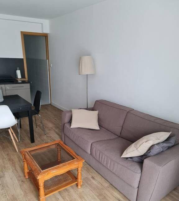 
                                                Location
                                                 Studio meublé 28 m² calme et résidentiel à Gagny