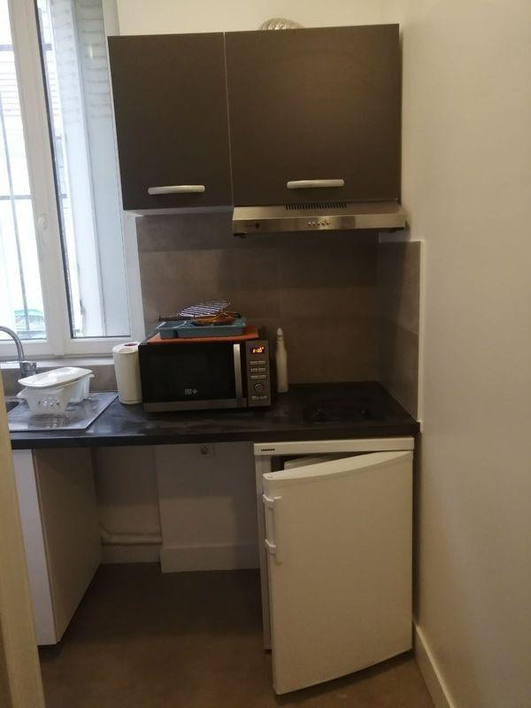 
                                                Location
                                                 Studio meublé 28M2 rénové Paris 15