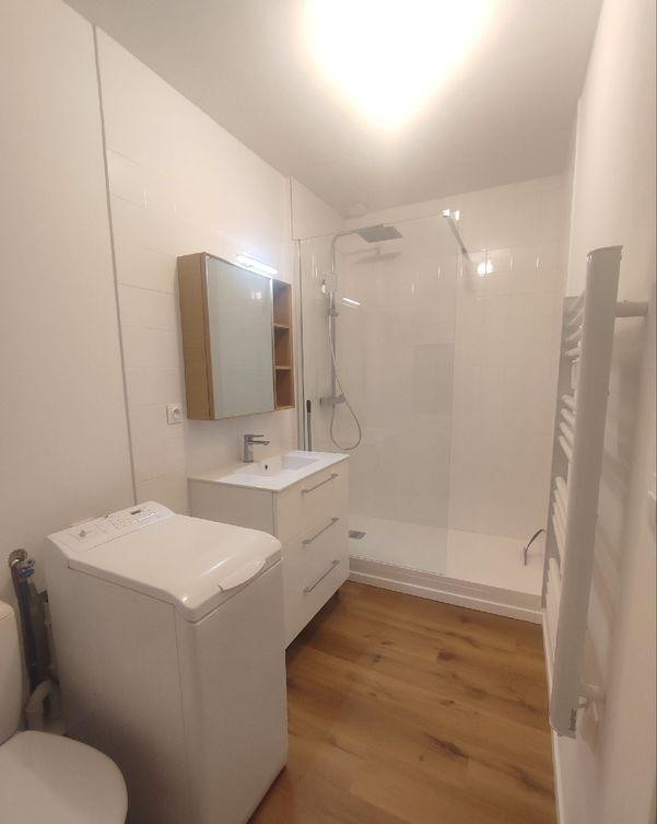 
                                                Location
                                                 Studio meublé 30m2 refait à neuf