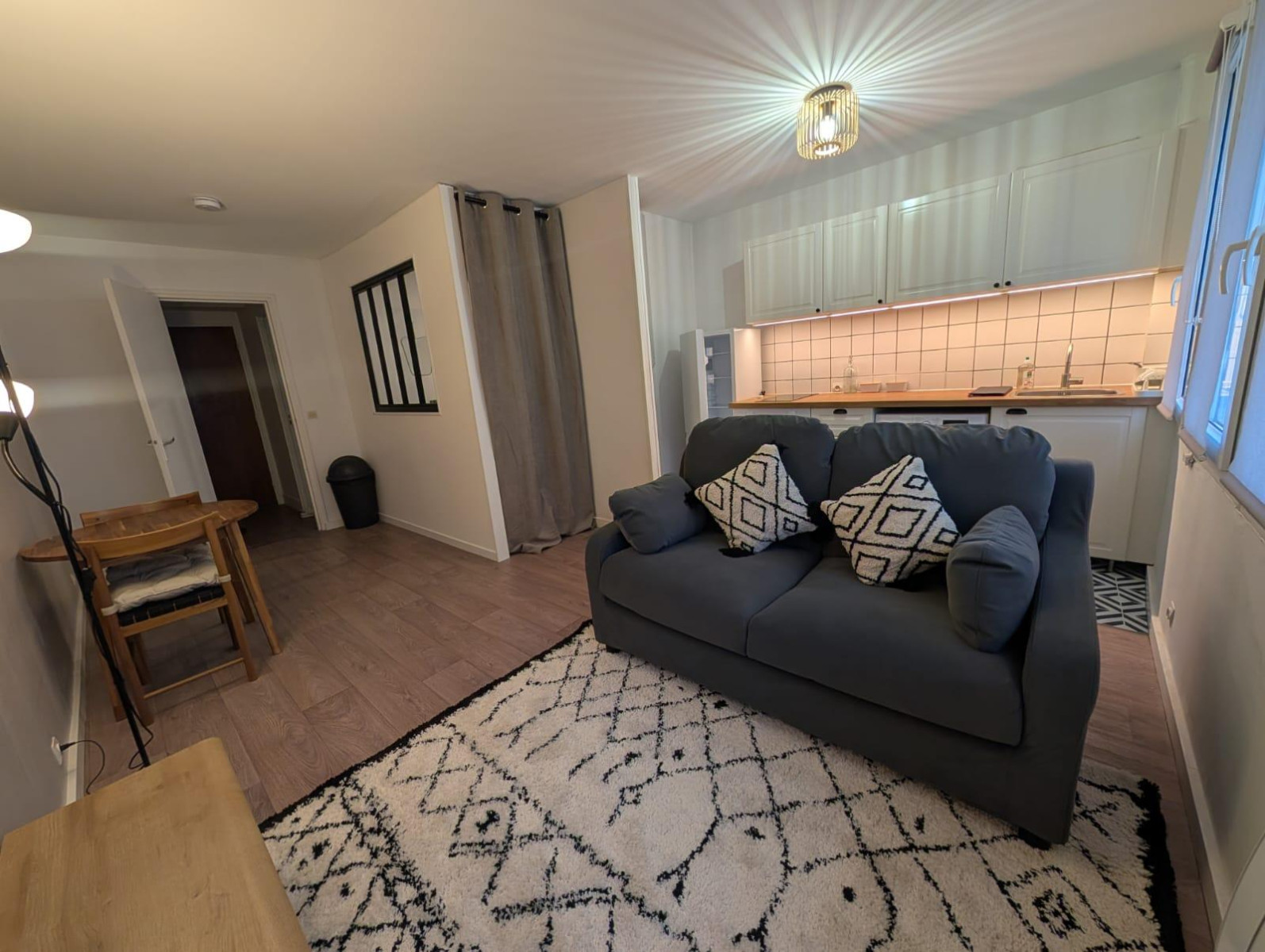 
                                                Location
                                                 Studio meublé 31 m² + annexe 7 m² – Courbevoie